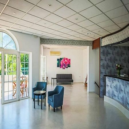 Paradise Hotel Zth Ciliví Kültér fotó