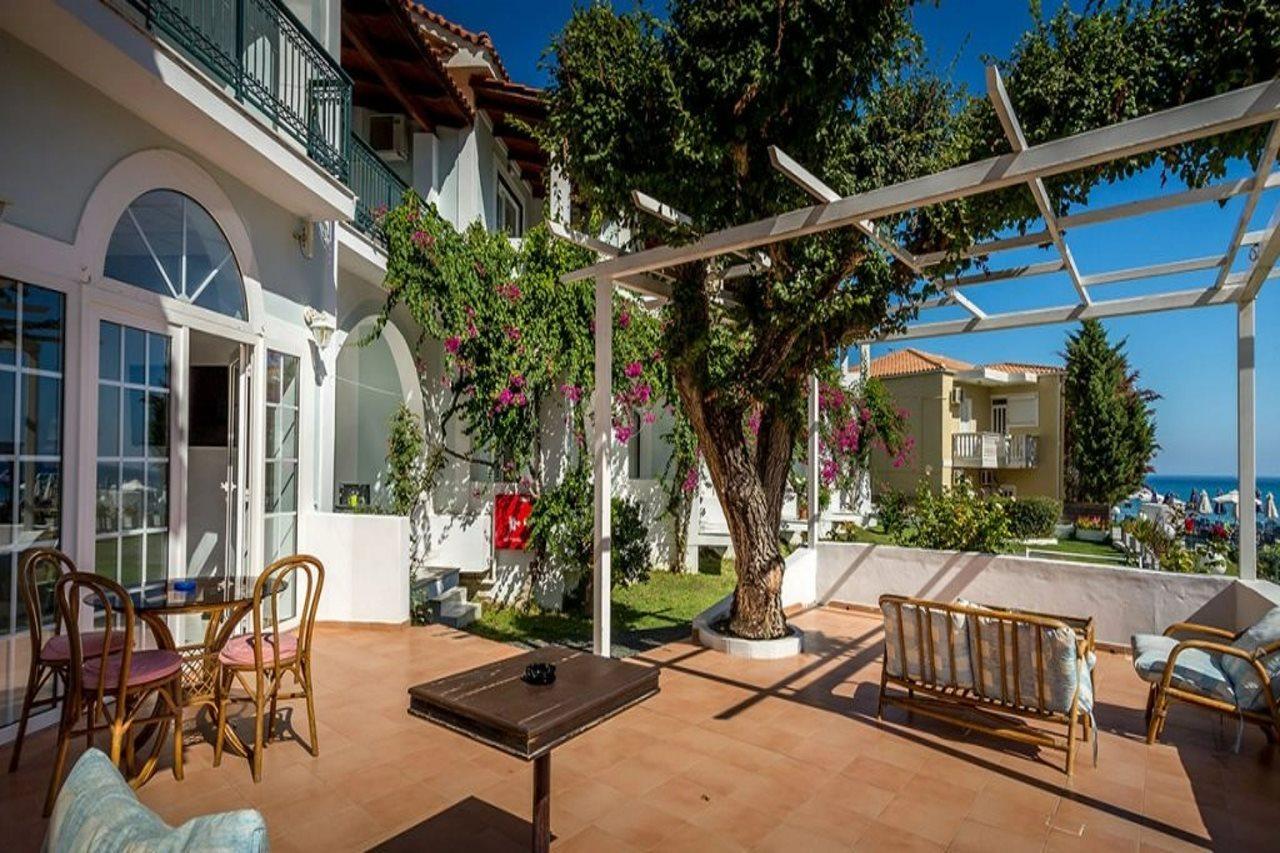 Paradise Hotel Zth Ciliví Kültér fotó